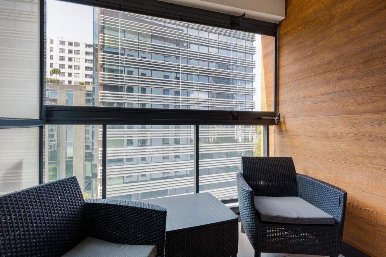City Center Apartments Grzybowska With Parking By Noclegi Renters Warsaw Exterior photo